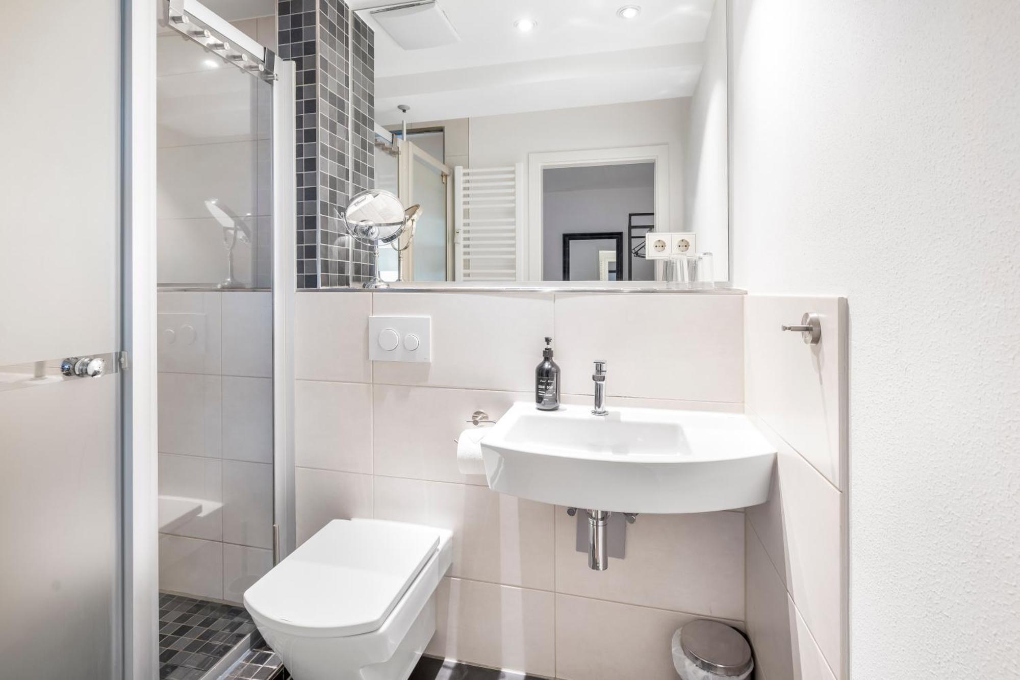 Urban Retreat Apartment - Whirpool - Top Lage Cologne Exterior photo